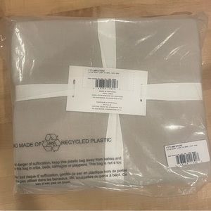 Parachute Linen Fitted Sheet NWT